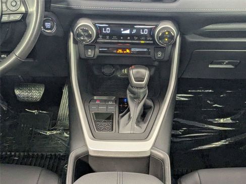 Used 2024 Toyota RAV4 XLE Premium FWD image 46