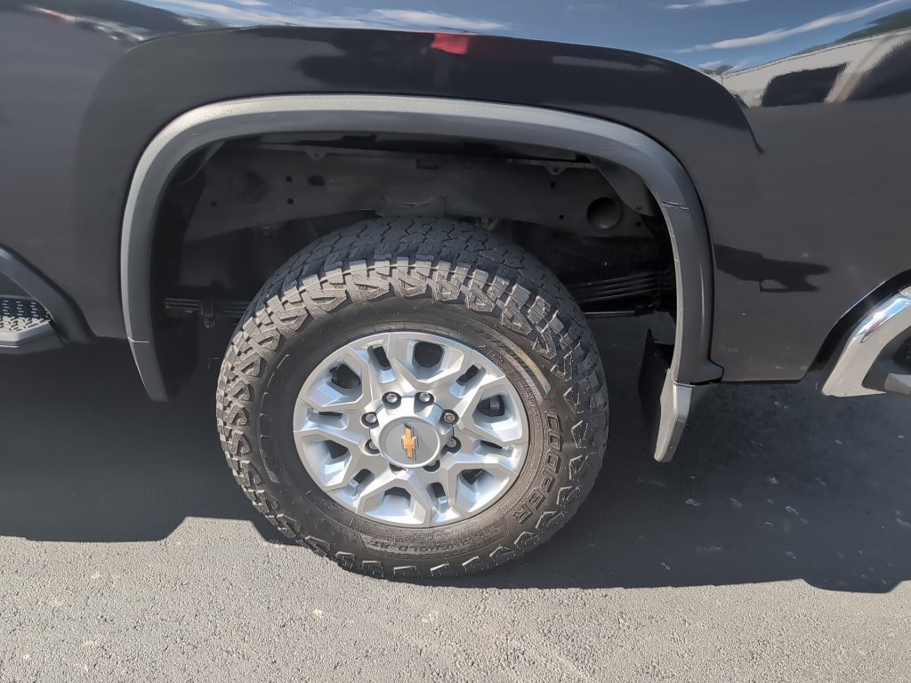 Used 2024 Chevrolet Silverado 2500 LT w/ Convenience Package AWD/4WD image 15