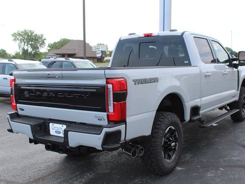 New 2026 Ford F250 Platinum w/ Tremor Off-Road Package AWD/4WD image 5