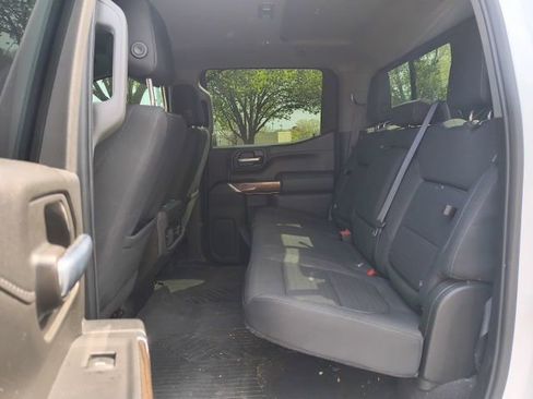 Used 2021 Chevrolet Silverado 1500 LT Trail Boss w/ Convenience Package II image 7