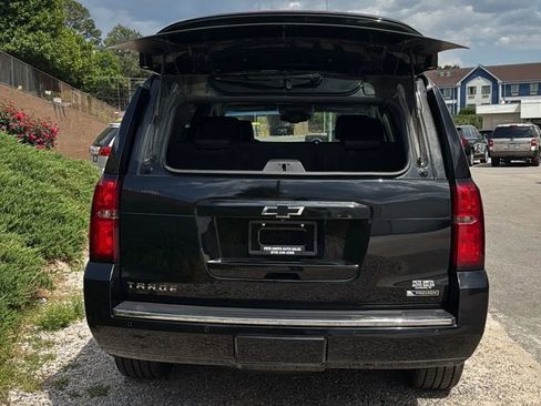 Used 2018 Chevrolet Tahoe Premier AWD/4WD image 14
