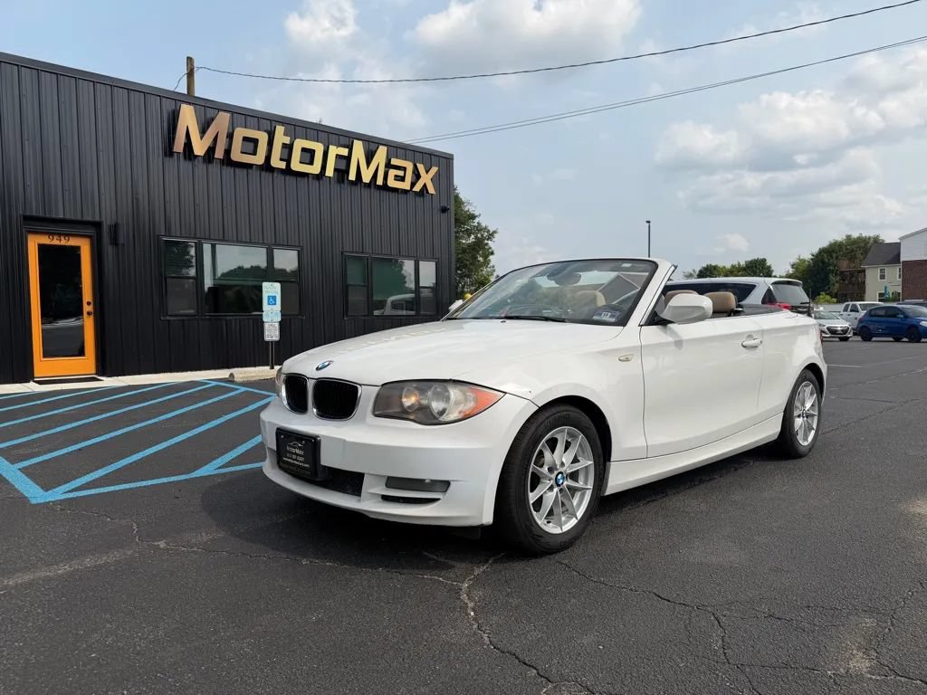 Used 2011 BMW 128i Convertible RWD image 1