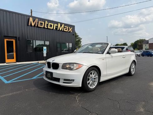 Used 2011 BMW 128i Convertible RWD image 1