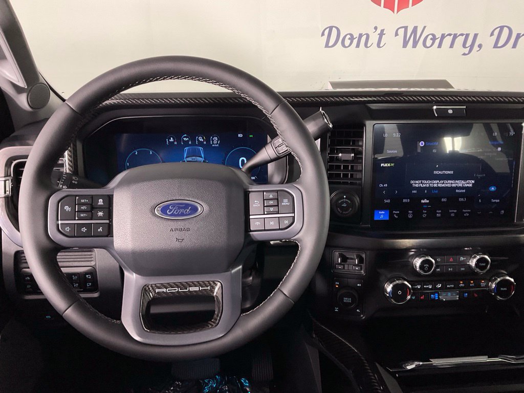 New 2026 Ford F250 Lariat w/ Black Appearance Package AWD/4WD image 17