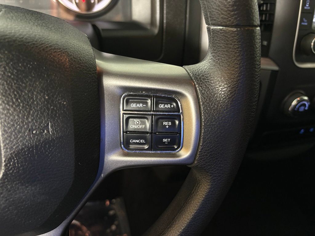 Used 2024 RAM 1500 Warlock AWD/4WD image 21