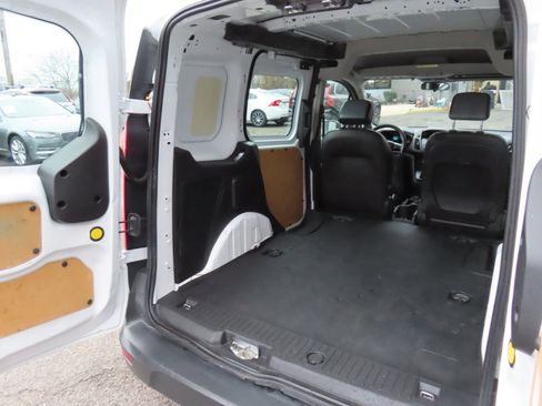 Used 2015 Ford Transit Connect XL image 11