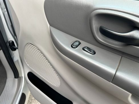 Used 1999 Ford F150 4x4 Regular Cab image 23