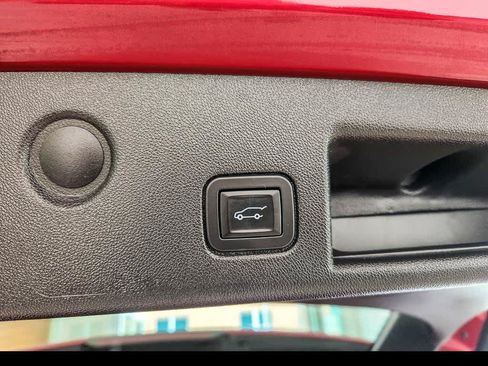 Used 2024 Chevrolet Equinox LT w/ LPO, Floor Liner Package FWD image 22
