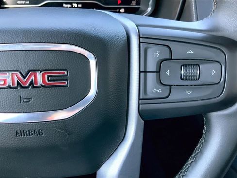 Used 2023 GMC Yukon SLT image 25