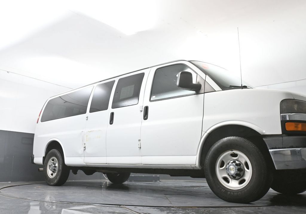 Used 2014 Chevrolet Express 3500 LT w/ LT Preferred Equipment Group RWD image 25