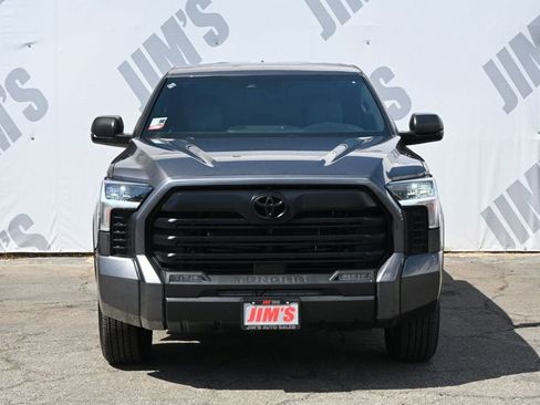 Used 2025 Toyota Tundra SR5 AWD/4WD image 2