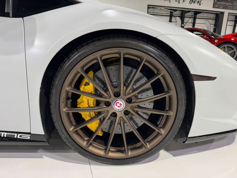 Used 2018 Lamborghini Huracan Performante image 46
