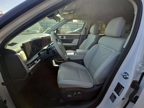 Used 2026 Hyundai Santa Fe SEL FWD image 9
