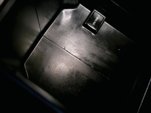 Used 2017 Toyota Highlander XLE image 33