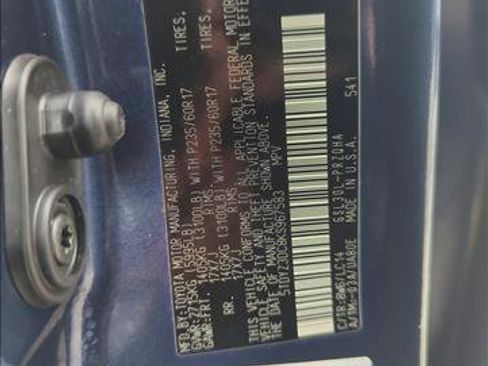 Certified 2019 Toyota Sienna XLE FWD image 28