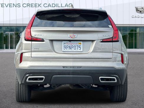 Used 2024 Cadillac XT4 Premium Luxury image 4