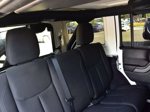 Used 2016 Jeep Wrangler Unlimited Sport w/ Quick Order Package 24S AWD/4WD image 19