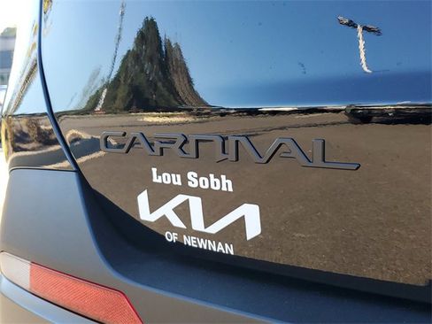 New 2026 Kia Carnival SX w/ SX Dark Edition Package image 7