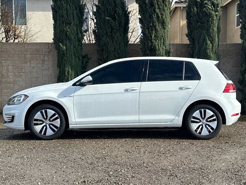 Used 2019 Volkswagen e-Golf SE w/ Driver Assistance Package image 7