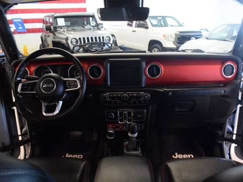 Used 2020 Jeep Wrangler Unlimited Rubicon AWD/4WD image 15