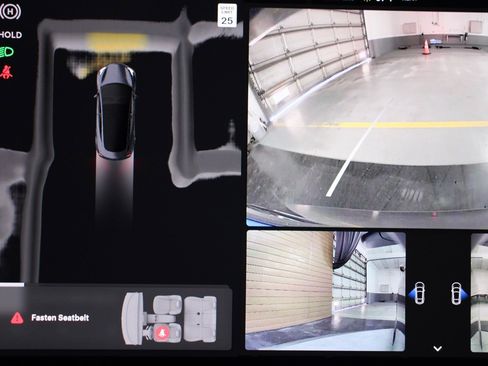 Used 2023 Tesla Model 3 Standard Range image 21