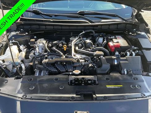 Used 2025 Nissan Altima 2.5 SV FWD image 27