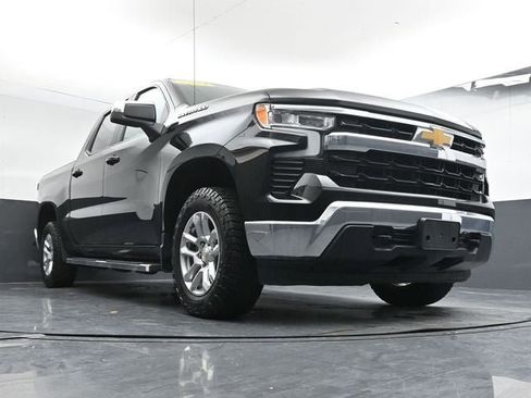 Used 2023 Chevrolet Silverado 1500 LT image 27