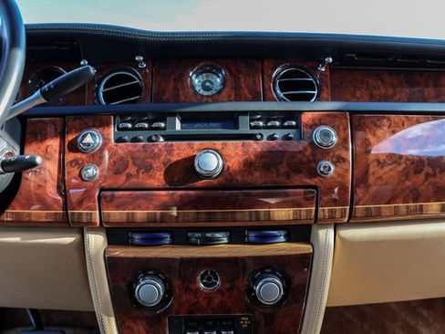 Used 2012 Rolls-Royce Phantom Sedan image 39