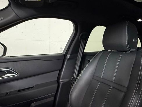 Used 2022 Land Rover Range Rover Velar R-Dynamic S image 21