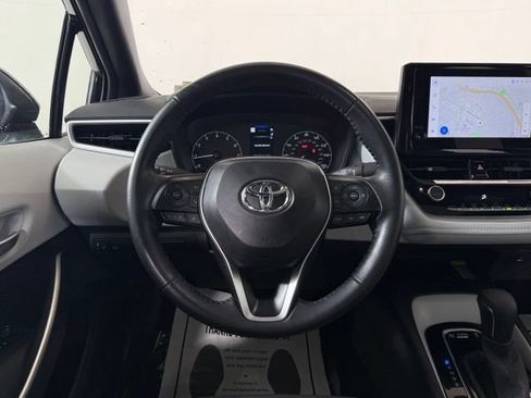 Used 2024 Toyota Corolla SE w/ SE Premium Package FWD image 25