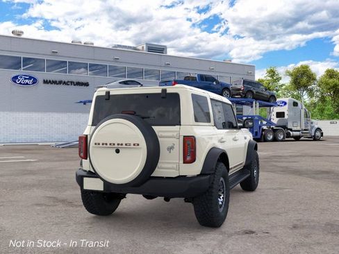 New 2026 Ford Bronco Outer Banks w/ Sasquatch Package AWD/4WD image 8