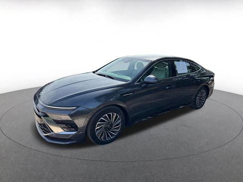 Used 2025 Hyundai Sonata SEL FWD image 4