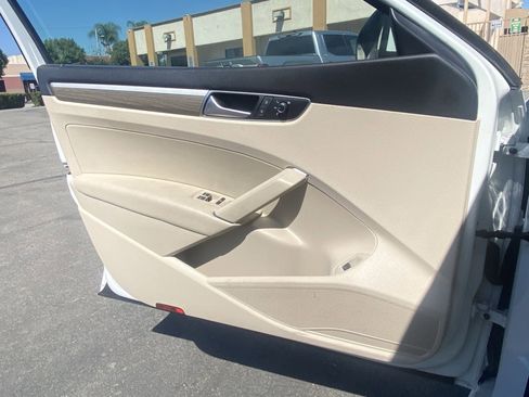 Used 2016 Volkswagen Passat 1.8T SE image 17