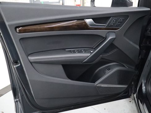 Used 2019 Audi Q5 2.0T Premium Plus w/ Premium Plus Package image 13