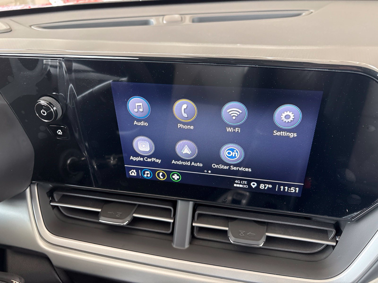 New 2026 Chevrolet Trax LS w/ LS Convenience Package FWD image 21