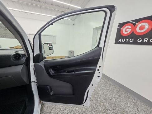 Used 2020 Nissan NV200 SV w/ Back Door Glass Package image 21