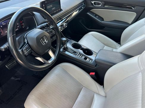 Used 2022 Honda Civic Sport Touring image 4