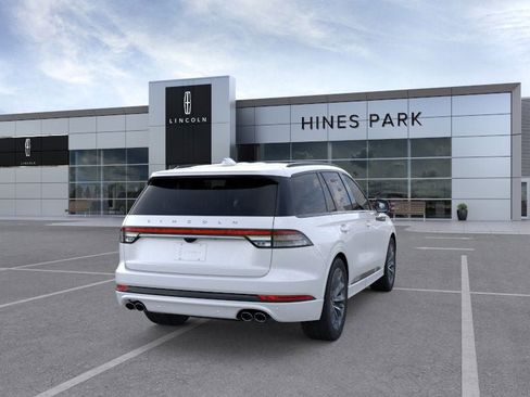 New 2025 Lincoln Aviator AWD w/ Jet Appearance Package image 8