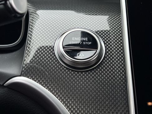 New 2026 Mercedes-Benz GLC 300 4MATIC image 43