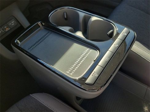 New 2026 Hyundai Ioniq 5 SE image 15