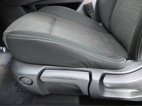 Used 2021 Nissan Rogue S AWD/4WD image 21