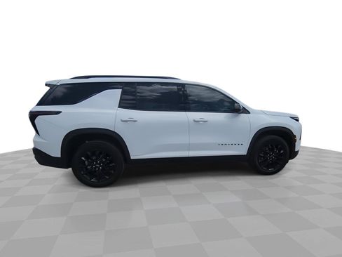 Used 2025 Chevrolet Traverse LT w/ Midnight/Sport Edition FWD image 9