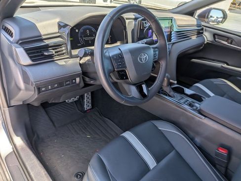 Certified 2025 Toyota Camry SE w/ Convenience Package FWD image 10