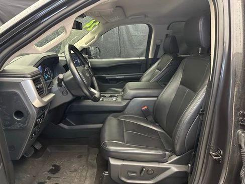 Used 2024 Ford Expedition XLT AWD/4WD image 20