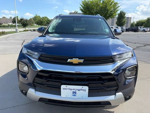 Used 2023 Chevrolet TrailBlazer LT w/ Convenience Package AWD/4WD image 3