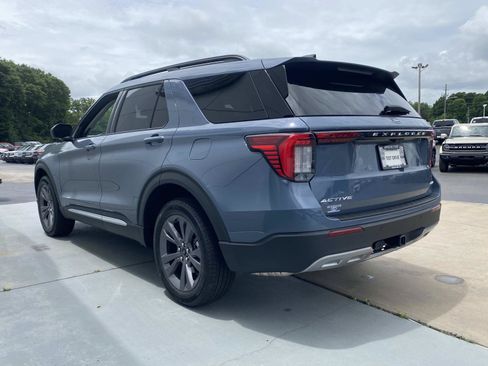Used 2025 Ford Explorer Active w/ Active Comfort Package AWD/4WD image 10
