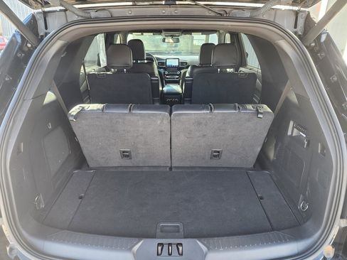 Used 2022 Ford Explorer ST w/ Equipment Group 401A image 9