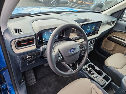 Used 2025 Ford Maverick Lariat w/ 4K Tow Package image 16