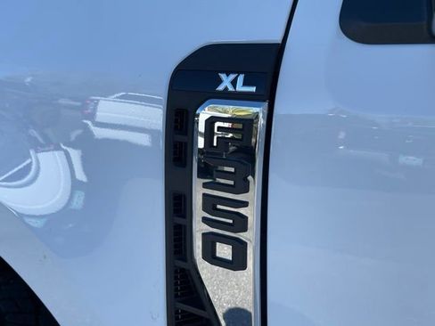 New 2026 Ford F350 4x4 Regular Cab Super Duty image 7