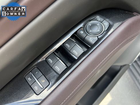 Used 2023 Cadillac Escalade V AWD/4WD image 15